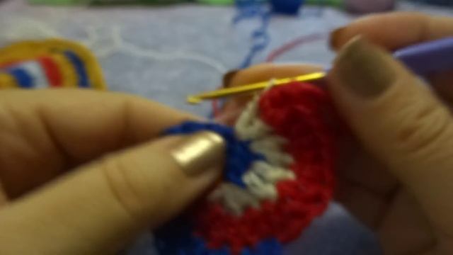 Разноцветное вязание крючком. Круг спираль. Spiral crochet circle motif смотреть онлайн