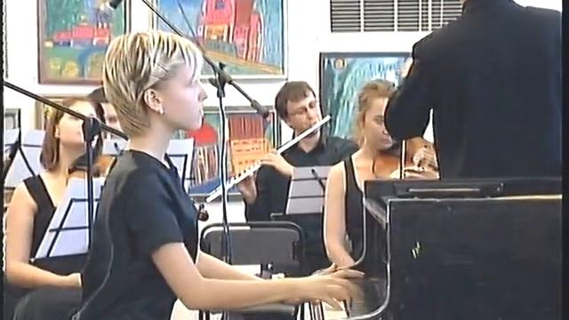 Лиза Велихова, фортепиано с оркестром смотреть онлайн