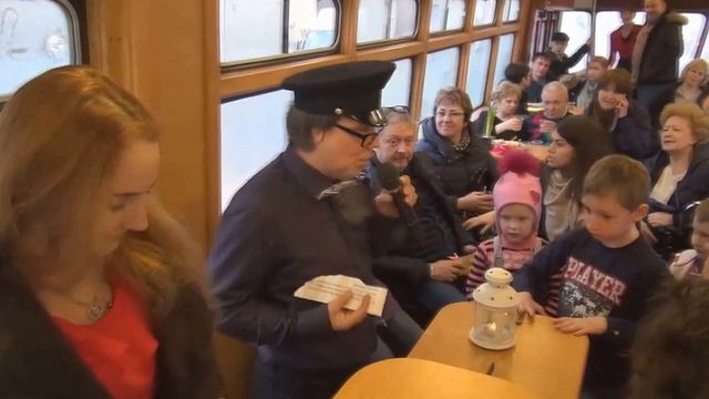 Весеннее путешествие на "Веселом трамвайчике" смотреть онлайн