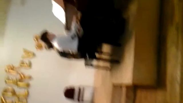 Гагаш играет на рояле. Композитор У.Гаджибеков "Марш". смотреть онлайн