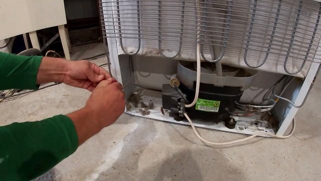 Как сделать диагностику ХОЛОДИЛЬНИКА!!!! Утечка???или НЕТ??? смотреть онлайн