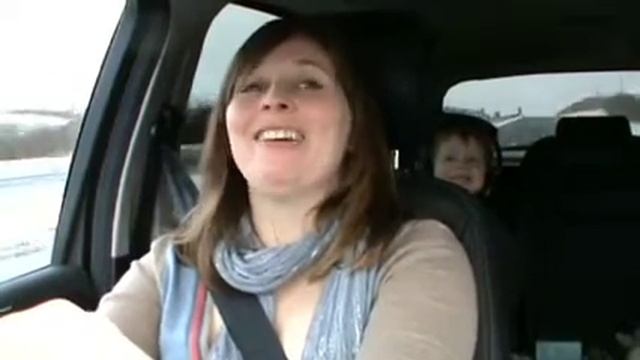 Pauline and the Ford S-MAX смотреть онлайн