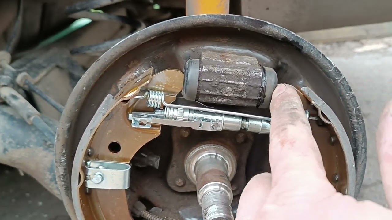 LADA Vesta,,,замена барабана , часть 2я ! И другой подшипник !!! смотреть онлайн