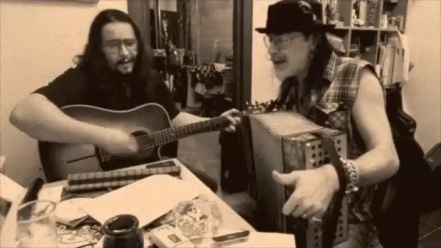 Сергей Воронов и Юрий Новгородский - Little XMAS Song смотреть онлайн