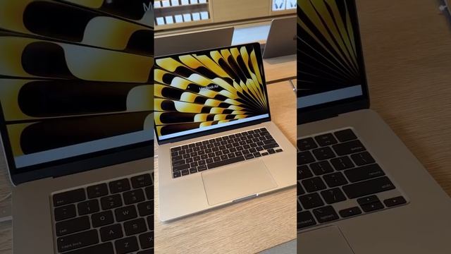 MacBook Air Starlight 15” Looks Good! What Do You Think?