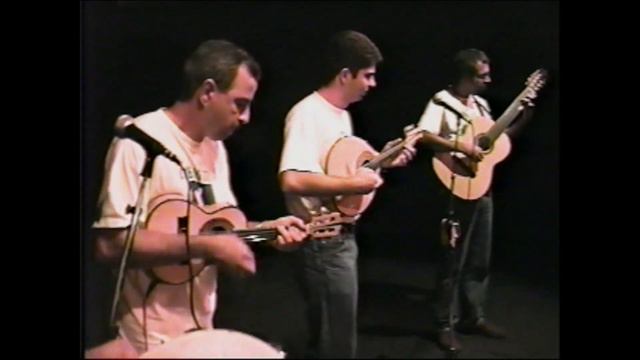 Dedilhando, de Orlando Silveira e Esmeraldino Sales, com Bruno Rian e Conjunto Sarau смотреть онлайн