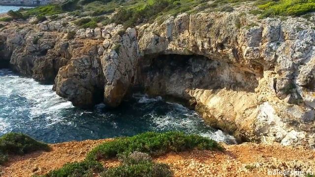 Треккинг Портальс Велс - маяк Кала Фигера / Trekking Portals Vells - faro Cala Figuera смотреть онлайн