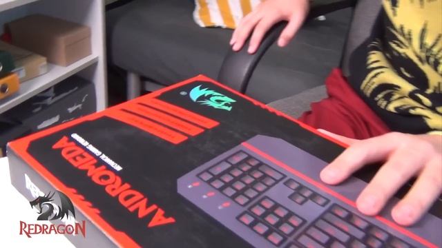 КРУТОЙ набор ГЕЙМЕРА || Клавиатура. Мышь. Коврик. смотреть онлайн