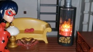 Леди Баг в ловушке у злодея. Успеет ли Супер-Кот спасти её?