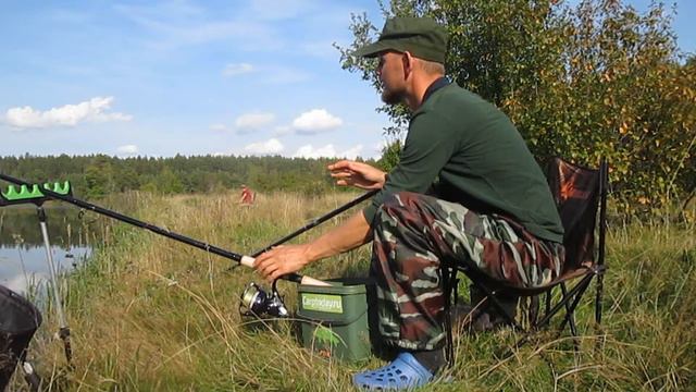 Вечерняя плотва на фидер в сентябре! смотреть онлайн