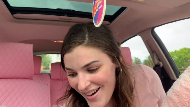 DECORATE MY CAR WITH ME! (Pink Themed?) + AMAZON HAUL!?
