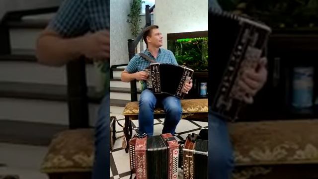 "Не спешите нас хоронить" исполняет Сивков Александр смотреть онлайн