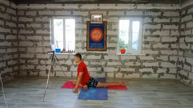 Утренняя йога 029 "Пробуждение энергии Солнца" смотреть онлайн