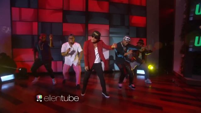 Mark Ronson & Bruno Mars Perform 'Uptown Funk'