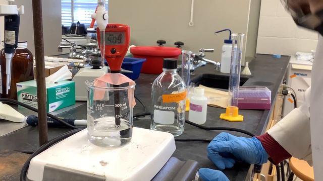 Preparing a pH 7 4 Potassium Phosphate Buffer part 1 смотреть онлайн