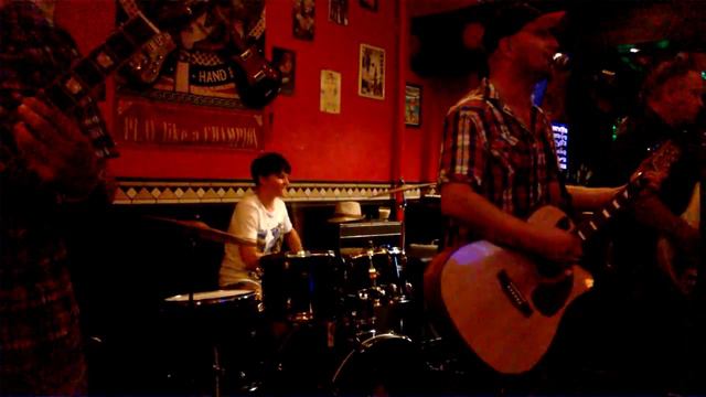 "Cover Single" - "Районы-кварталы" (cover "Звери") смотреть онлайн