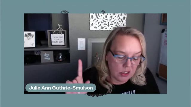 Readings with Julie: Photo Readings & Oracle Cards 'n Stuff смотреть онлайн