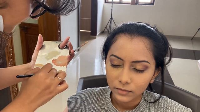 PAC Super Coverage Concealer ( Students Review) смотреть онлайн