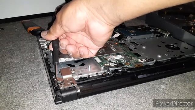 Dell inspiron 15 5100 No carga | Como cambiar puerto del Cargador | desarmar laptop Dell смотреть онлайн