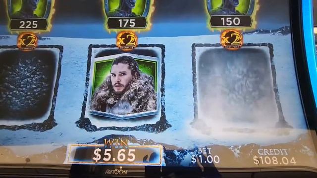 Game of Thrones Behind the Wall: Insane Bonus Action!! смотреть онлайн