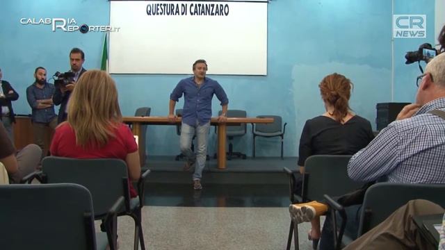 Ruperti lascia la squadra mobile Catanzaro dopo 5 anni смотреть онлайн