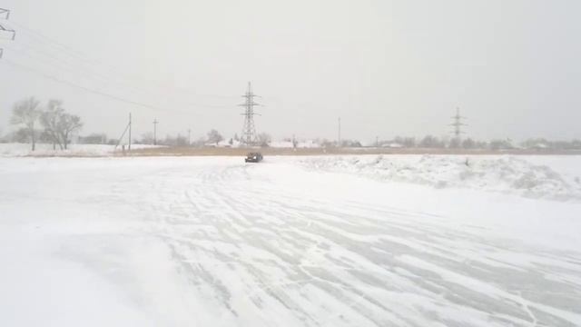 дрифт на озере смотреть онлайн