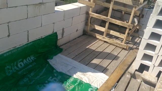 ?Простые леса из поддонов?Для кладки второго этажа☝️ смотреть онлайн