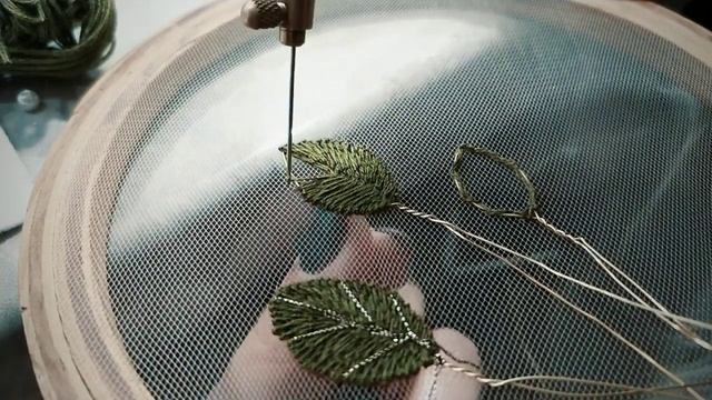 Объемная вышивка люневильским крючком | Stump Work Embroidered Leaves