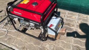 Оригинальный бензогенератор Honda EG5500CXS запуск и работа под нагрузкой