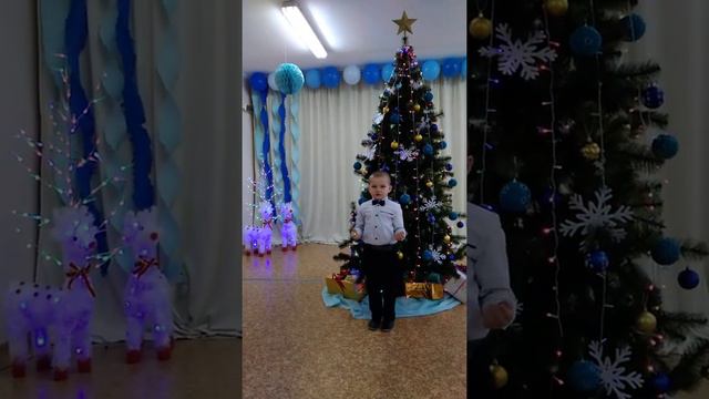 Иваненко Тимур "Сегодня будет Рождество" смотреть онлайн