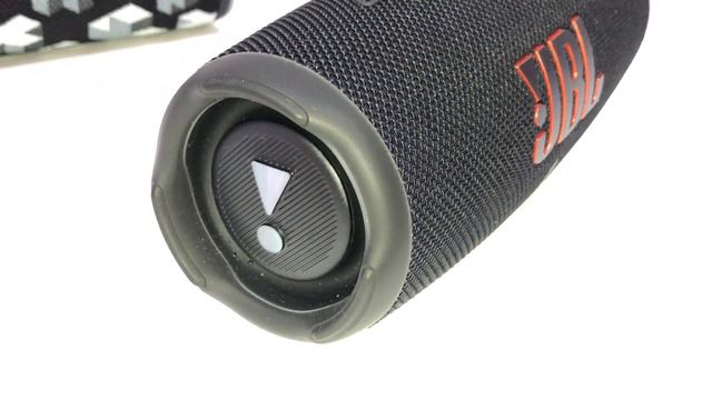JBL FLIP 6 vs JBL CHARGE 5 BASS TEST!!! смотреть онлайн