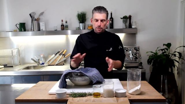 Rosmarin Focaccia ganz einfach смотреть онлайн