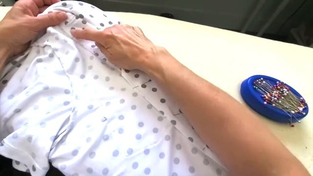 QUICK FIX for necklines: sew facings down for a smoother, more beautiful look! смотреть онлайн