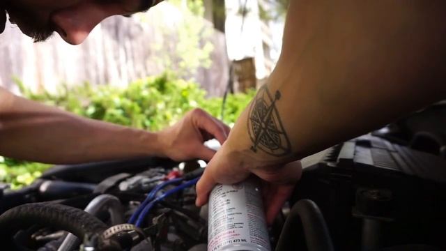 DIY: Sea Foam to Clean Engine - Subaru Outback смотреть онлайн