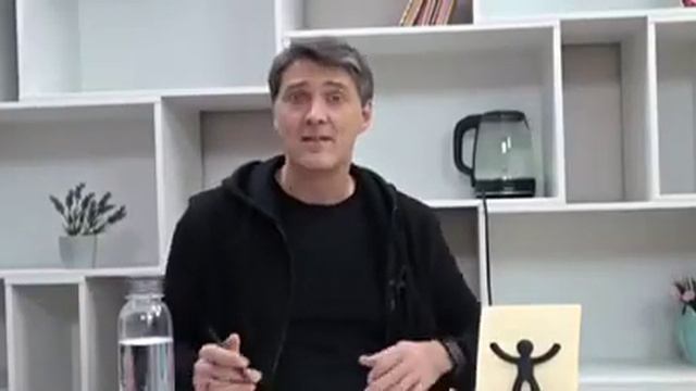 Сколько нужно пить воды и как правильно пить воду‼️ #водаэтожизнь #правильноепитание #живаявода смотреть онлайн