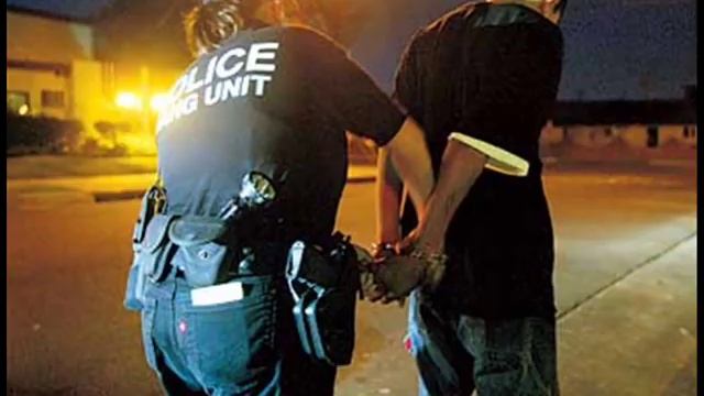 Slang-Knock You Out смотреть онлайн