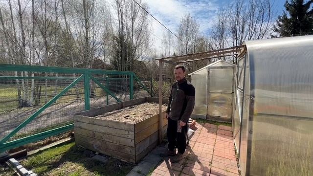 Начали посевную. Первые огурцы. Защищаем кур от болезней. смотреть онлайн