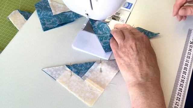 Easy Patchwork Block For Beginners Magic Stars Patchwork Quilt Patterns Patchwork Ideas to Make смотреть онлайн