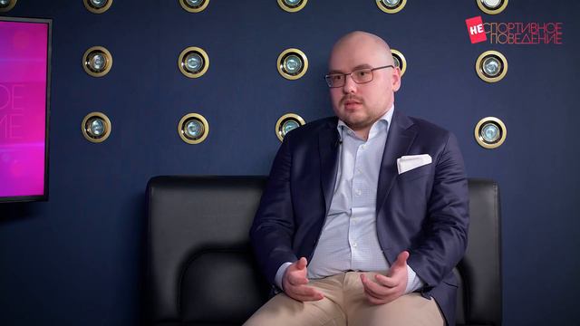 ЛУКОМСКИЙ - о тупых комментаторах, жизни в ОАЭ и тактике смотреть онлайн