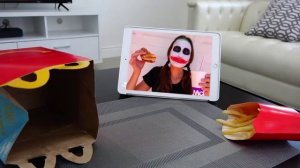 SPIDERMAN MCDONALDS СУПЕРГЕРОИ В МАКДОНАЛЬДС DRIVE THRU Prank! Hulk, Freaky Joker Happy Meal Burger