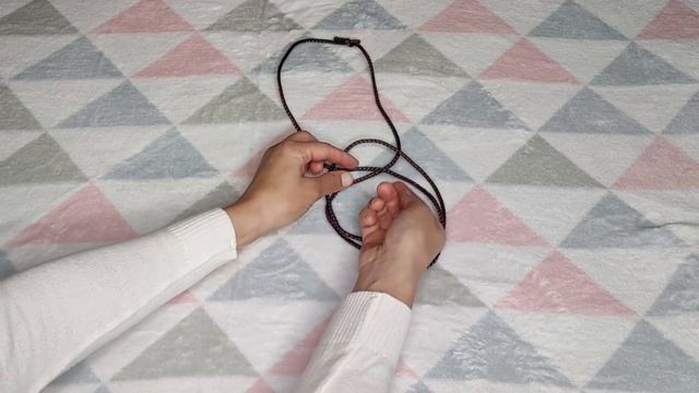 РУЧКА ДЛЯ БУТЫЛКИ. Как завязать бутылочный узел за 1 МИНУТУ смотреть онлайн