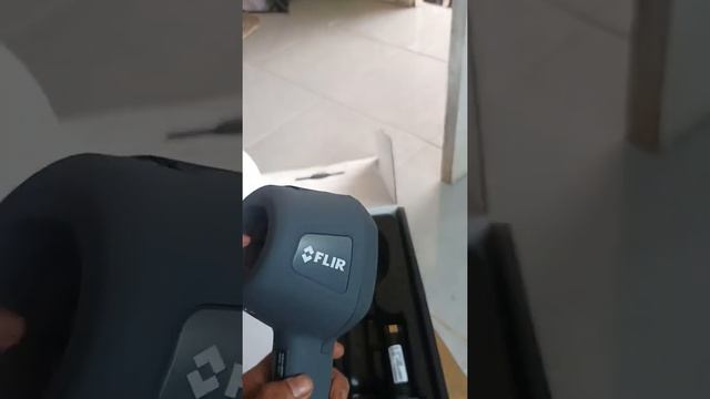 Kamera Thermal Fire Fighter Flir K2 смотреть онлайн