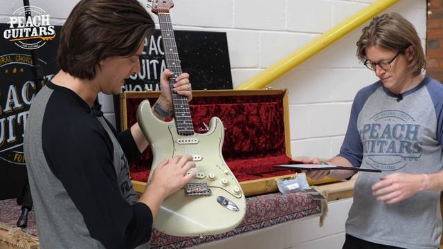Fender Custom Shop Unboxing… PART 3! - 25th August 2021 смотреть онлайн