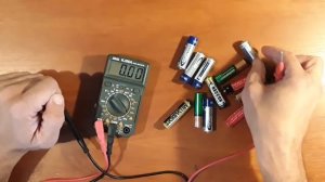 Как проверить пальчиковые аккумуляторы или батарейки(АА,ААА).