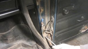 Снятие (замена) двери на ВАЗ 2101, 2103, 2105, 2106 и 2107