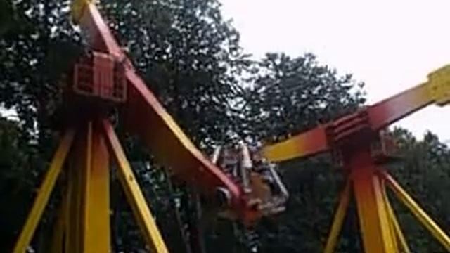 Аттракцион на Диво Острове в Петербурге. смотреть онлайн