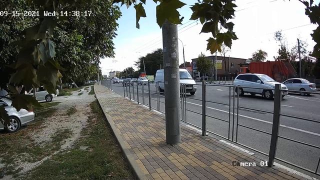 DS-I450M(B) Уличная 4Мп цилиндр. IP-видеокамера с EXIR-подсветкой до 30м и микрофоном от HiWatch смотреть онлайн