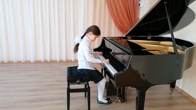 Кравченко Анна МБУ ДО ДШИ "Камертон" г.Кинель, И.С. Бах Менуэт смотреть онлайн