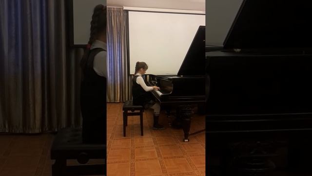 Светлана Алексеева (9 лет), Д. Кабалевский, соч. 27 №29 "Кавалерийская" смотреть онлайн