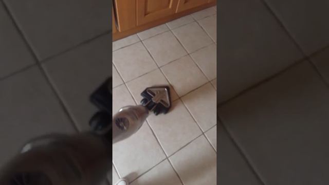 Test de l'aspirateur balai #AirForceExtreme Rowenta avec Sampleo.fr смотреть онлайн